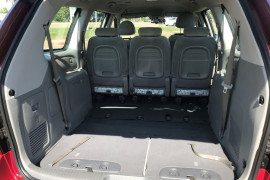 2013 Kia Grand Carnival VQ  Si Wagon