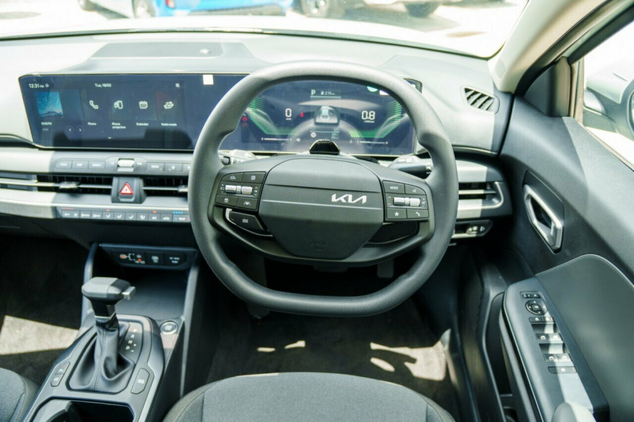 2025 Kia K4 CL4m S Sedan Image 9