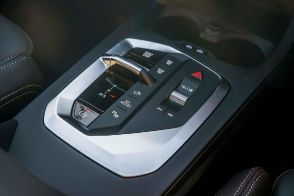 2025 BMW 1 Series F70 120 M Sport Hatch image 22