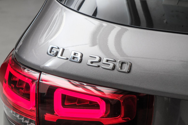 2022 Mercedes-Benz GLB-Class X247 GLB250 SUV image 19