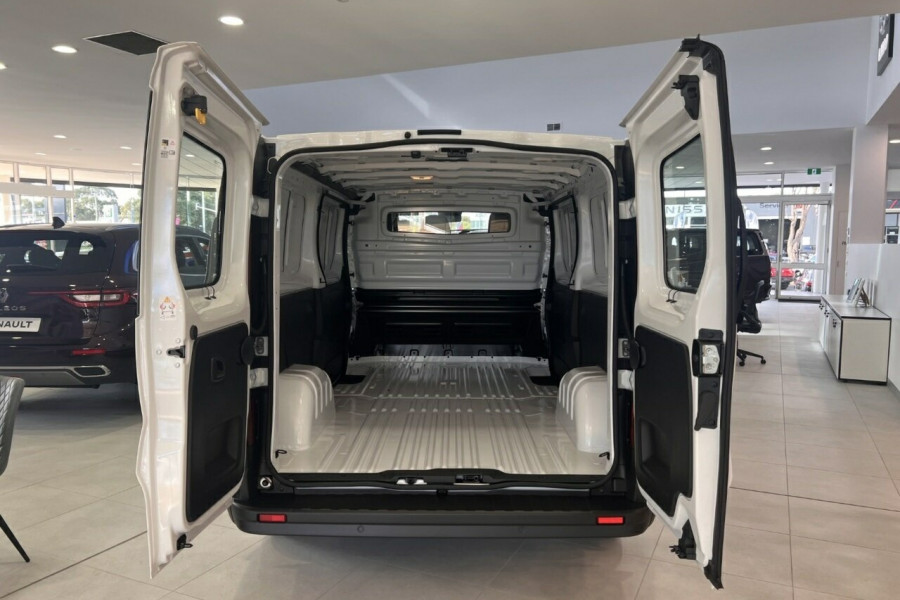 2024 Renault Trafic X82 Pro Van Image 22