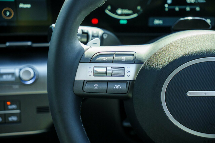 2025 Hyundai KONA SX2.V2 Premium SUV Image 10