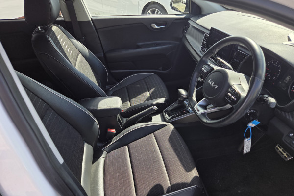 2021 MY22 Kia Rio YB GT-Line Hatch Image 11