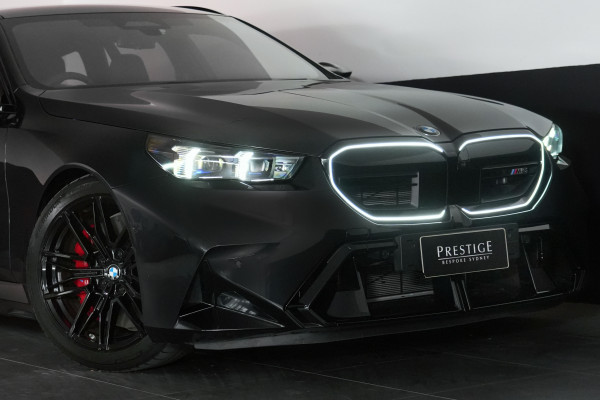 2025 BMW M5 Touring SUV Image 21