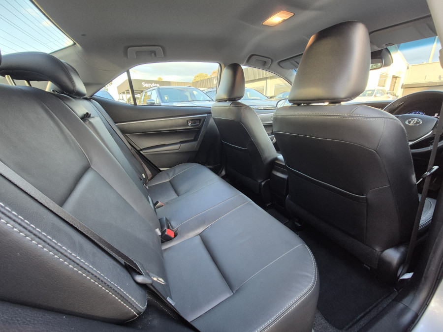 2018 Toyota Corolla ZRE172R ZR Sedan Image 12