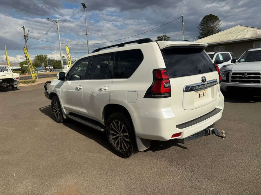 2023 Toyota LandCruiser Prado GDJ150R Kakadu SUV Image 5