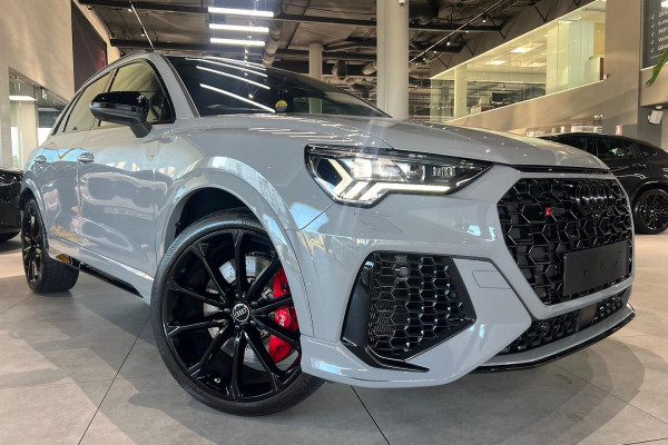 Audi RS Q3 (No Badge) F3