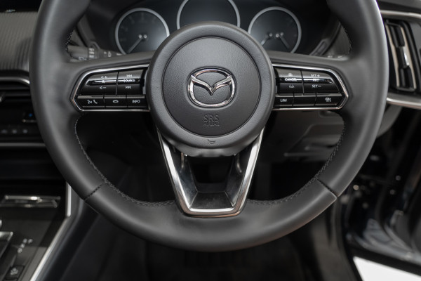 2024 Mazda CX-80 KL G40e Pure SUV Image 10