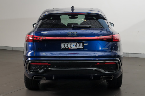 2026 Audi Q5 e-hybrid 270kW SUV image 5