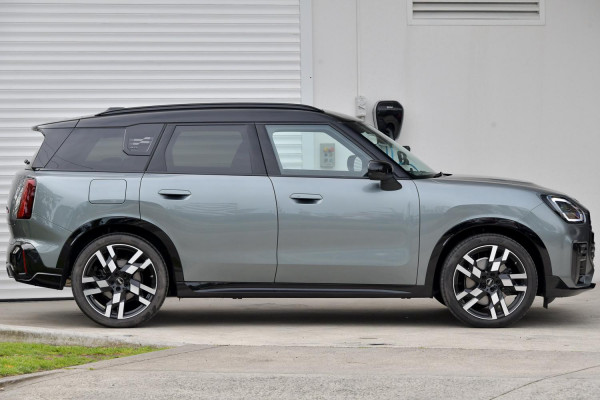 2026 MINI Countryman U25 S JCW Sport SUV image 3