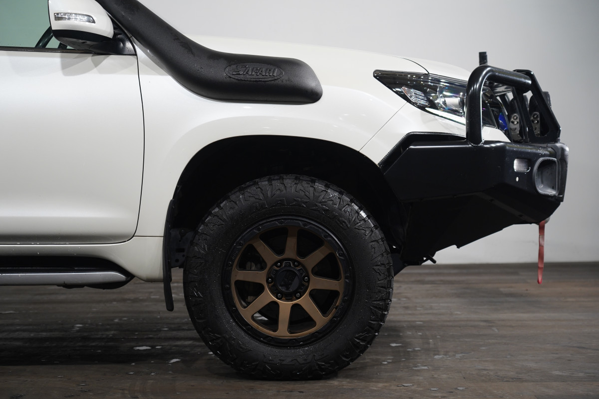 2021 Toyota LandCruiser Prado Prado Vx SUV Image 5