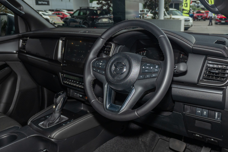 2025 Mazda BT-50 TF GT Cab Chassis Image 5