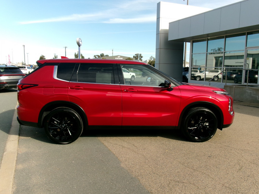 2023 MY24 Mitsubishi Outlander ZM Black Edition SUV Image 2