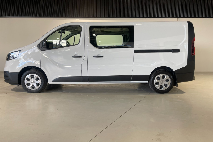 2023 Renault Trafic X82 Crew Pro Van Image 6