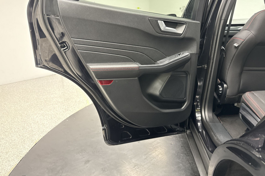 2022 MY23.25 Ford Escape ZH ST-Line SUV Image 14