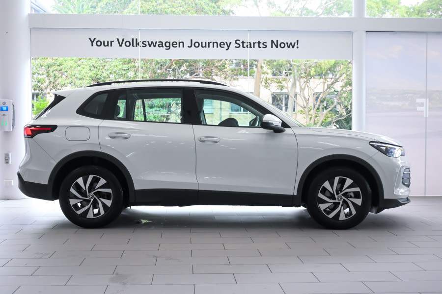 2025 Volkswagen Tiguan CT 110TSI Life SUV Image 3