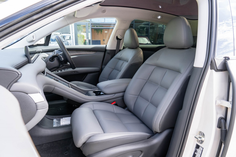 2026 MG IM6 100 RWD EV SUV Image 10