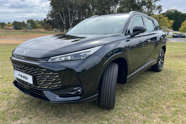 2025 MY24.5 MG HS AS33 Excite SUV