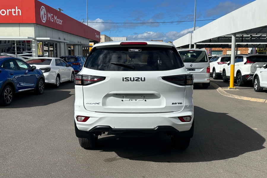 2023 Isuzu MU-X RJ LS-M SUV Image 6