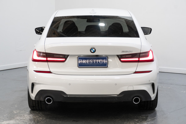 2020 BMW 3 Series 30i M Sport Sedan image 9
