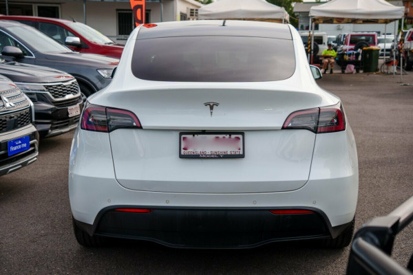 2023 Tesla Model Y  Rear-Wheel Drive Wagon Image 3
