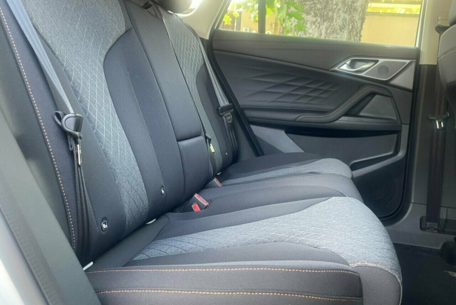 2024 MY24.5 MG HS AS33 Vibe SUV Image 14
