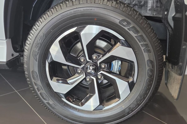 2025 Mitsubishi Pajero Sport QG GLS SUV Image 10