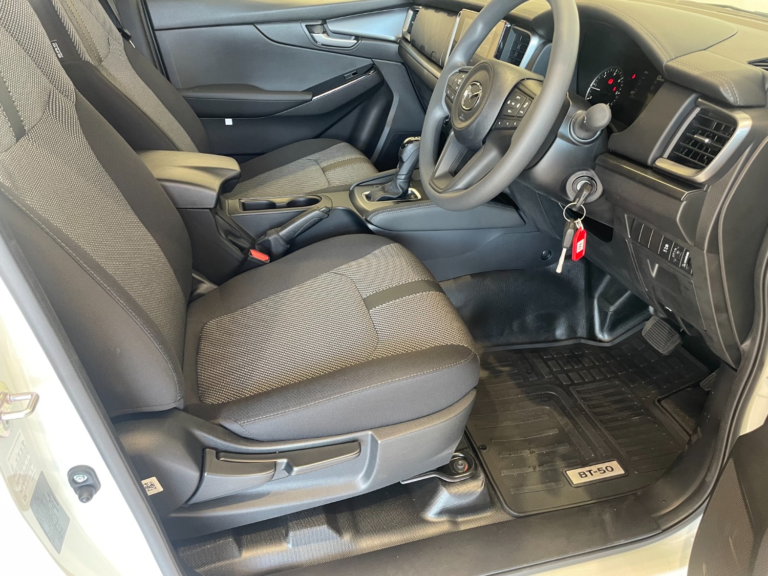 2024 Mazda BT-50 TF XT Cab Chassis Image 10