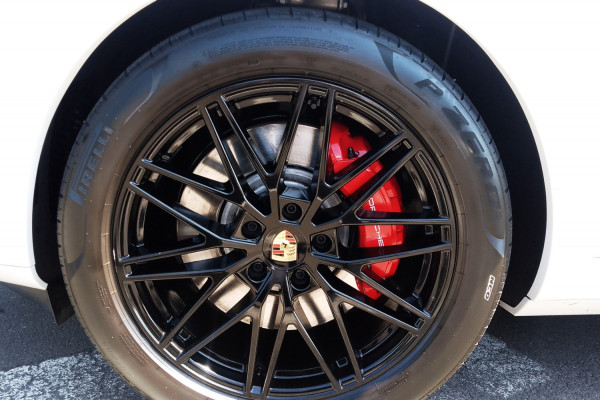 2024 Porsche Cayenne 9YA II GTS SUV Image 14