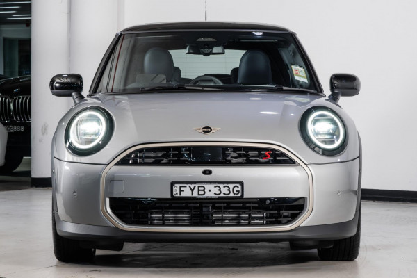 2025 MINI Cooper F65 S Favoured Hatch