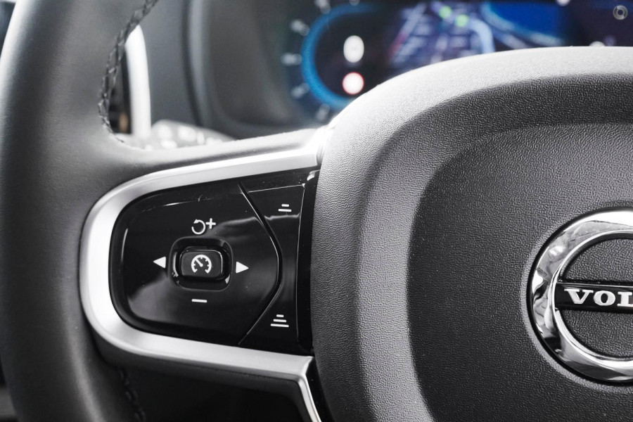 2024 MY25 Volvo XC90 L Series Ultra B6 Bright SUV Image 13