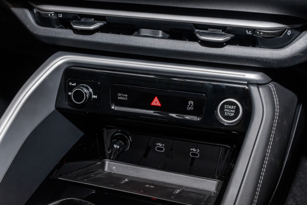 2025 Audi Q5 GU TFSI 150kW SUV image 16