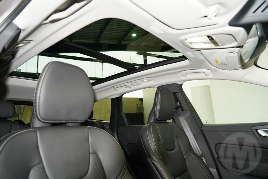2025 MY26 Volvo XC60 UZ Ultra B5 Dark SUV Image 31