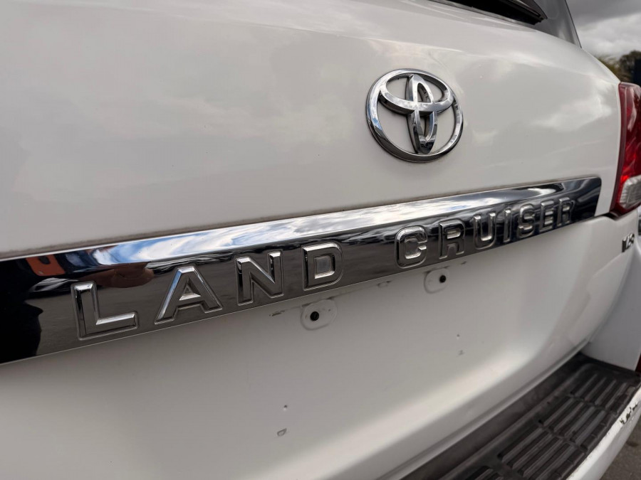 2009 Toyota LandCruiser VDJ200R GXL SUV Image 13