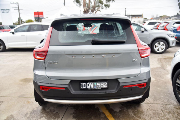 2025 Volvo XC40 XZ Plus B4 SUV Image 21