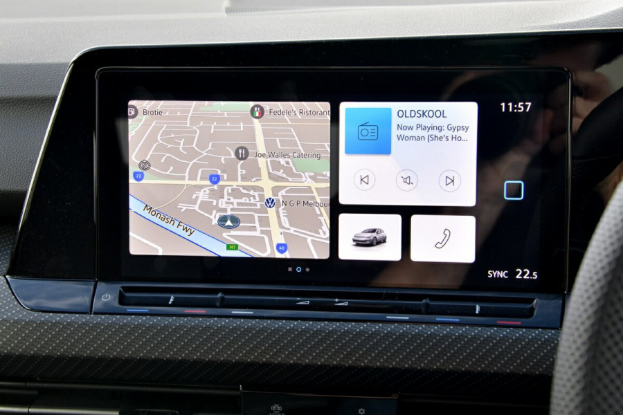 2024 Volkswagen Golf 8 110TSI R-Line Hatch Image 13