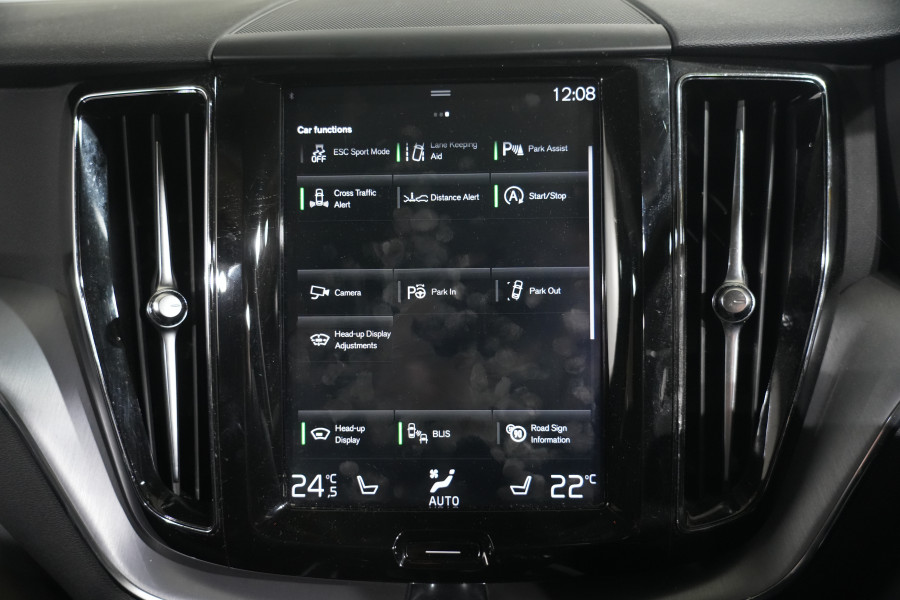 2019 Volvo XC60 UZ D4 Momentum SUV Image 24