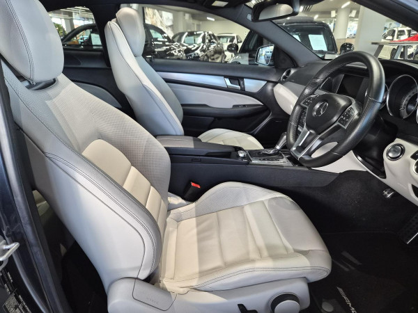 2014 Mercedes-Benz C-Class C204 C250 Coupe image 12
