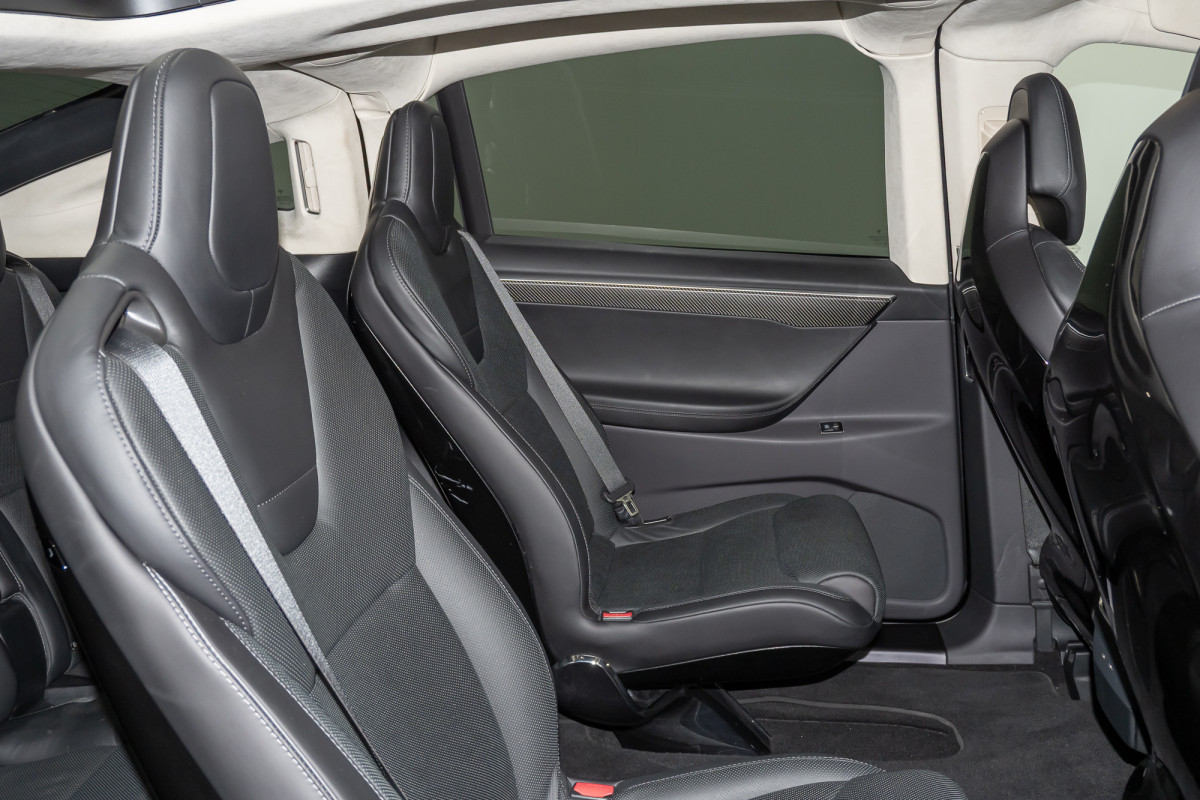 2016 Tesla Model X X 90d (90xb) SUV Image 4