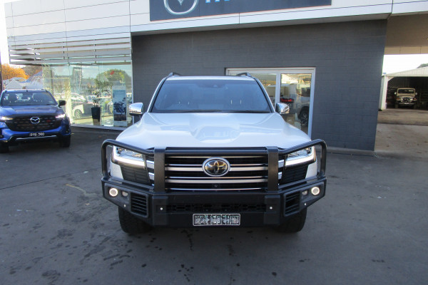 2021 Toyota LandCruiser 5E55190D0 Sahara Wagon Image 2
