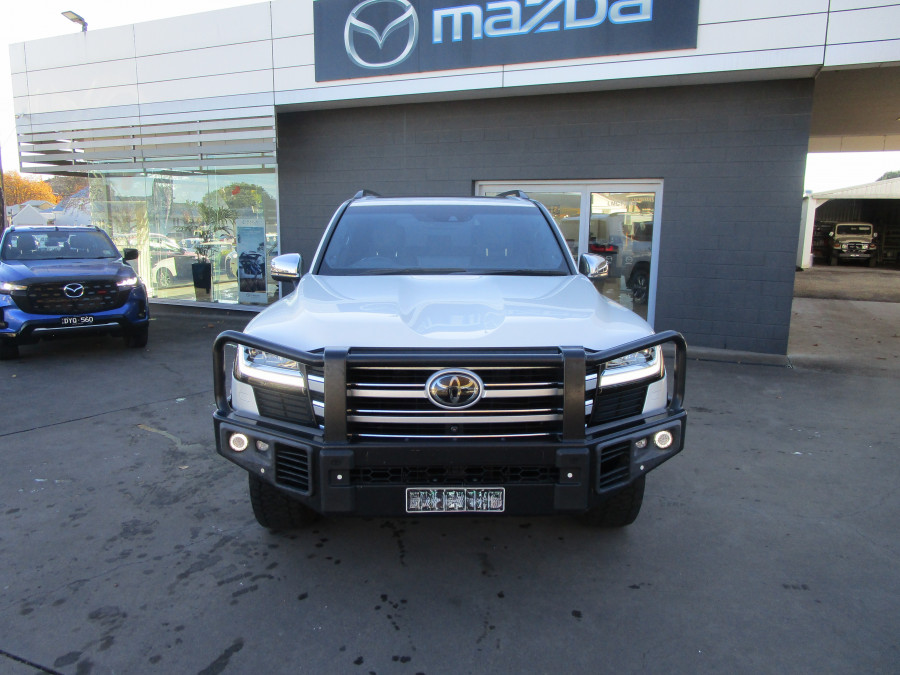 2021 Toyota LandCruiser 5E55190D0 Sahara Wagon Image 2