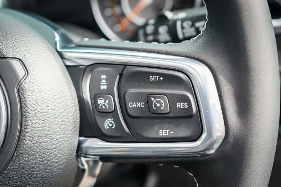 2023 Jeep Wrangler JL Unlimited Overland SUV Image 16