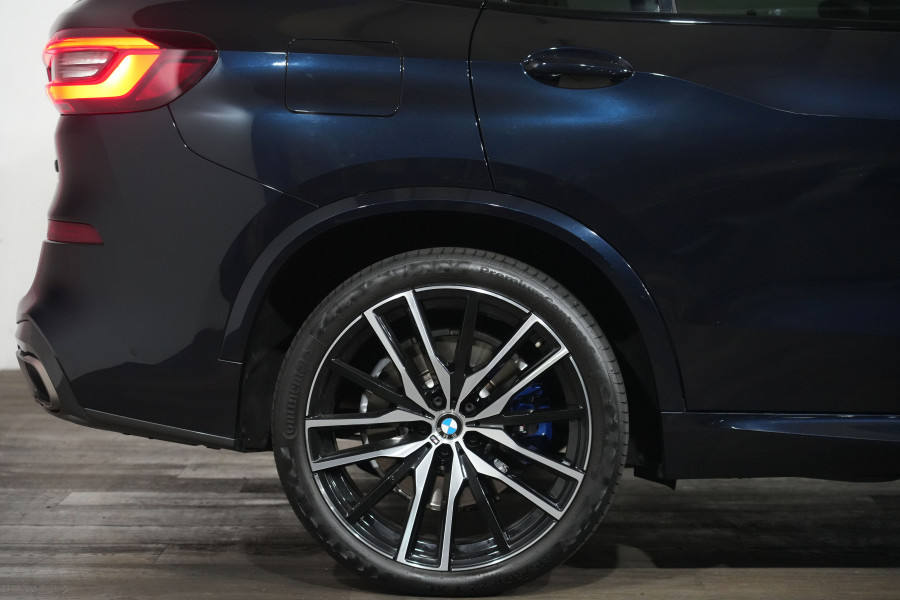 2022 BMW X5 M50i SUV