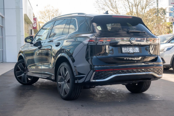 2026 Volkswagen Tiguan CT 195TSI R-Line SUV Image 5