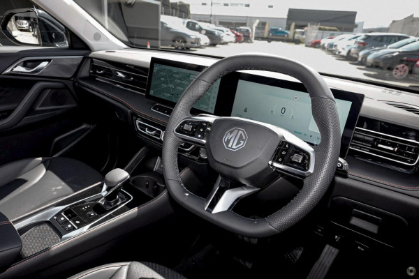 2025 MG HS AS33 Super Hybrid Essence SUV Image 6