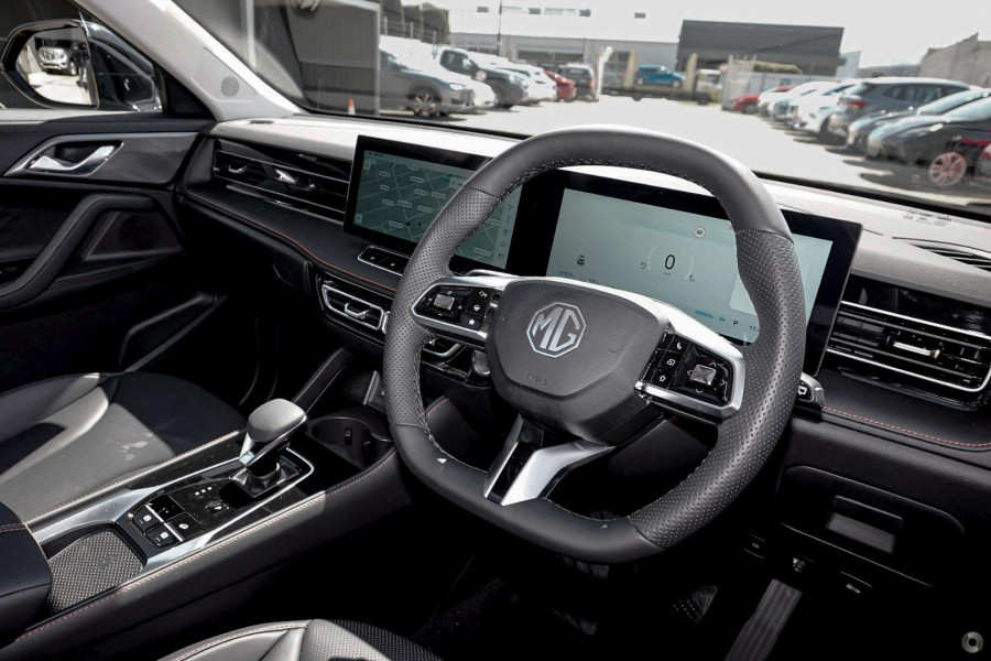 2025 MG HS AS33 Super Hybrid Essence SUV Image 6