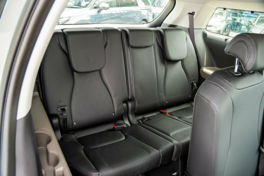 2024 MY25 Kia Carnival KA4 PE GT-Line HEV People Mover Image 9