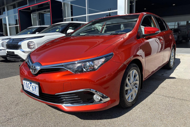 2017 Toyota Corolla ZRE182R Ascent Sport Hatch Image 6