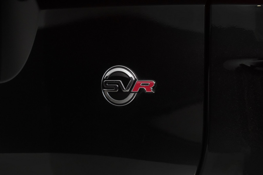 2024 Jaguar F-PACE SVR SUV Image 9