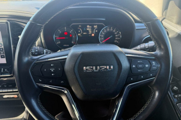 2021 Isuzu MU-X RJ LS-U SUV Image 18